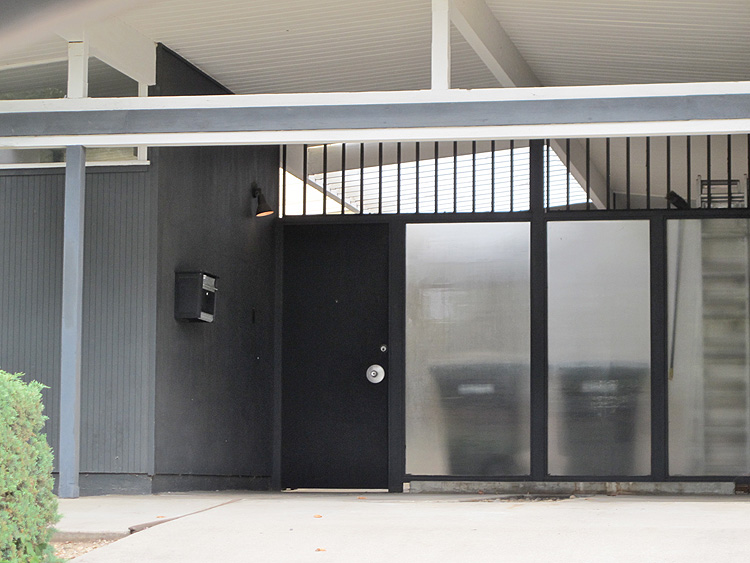 Eichler trash can 750